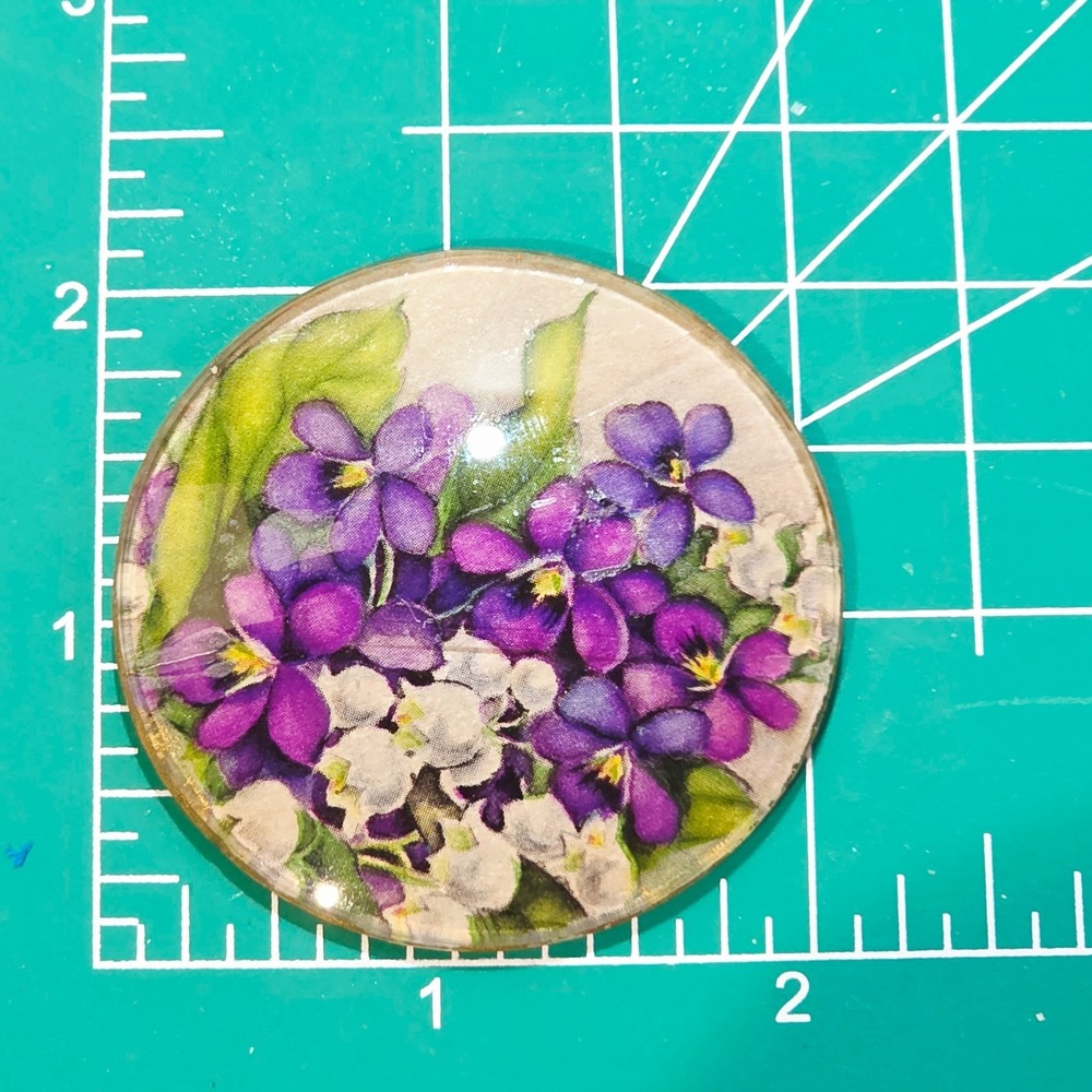 Vintage Round Reverse Painted Glass Purple Flowers Floral Brooch Pin - Picture 3 of 3